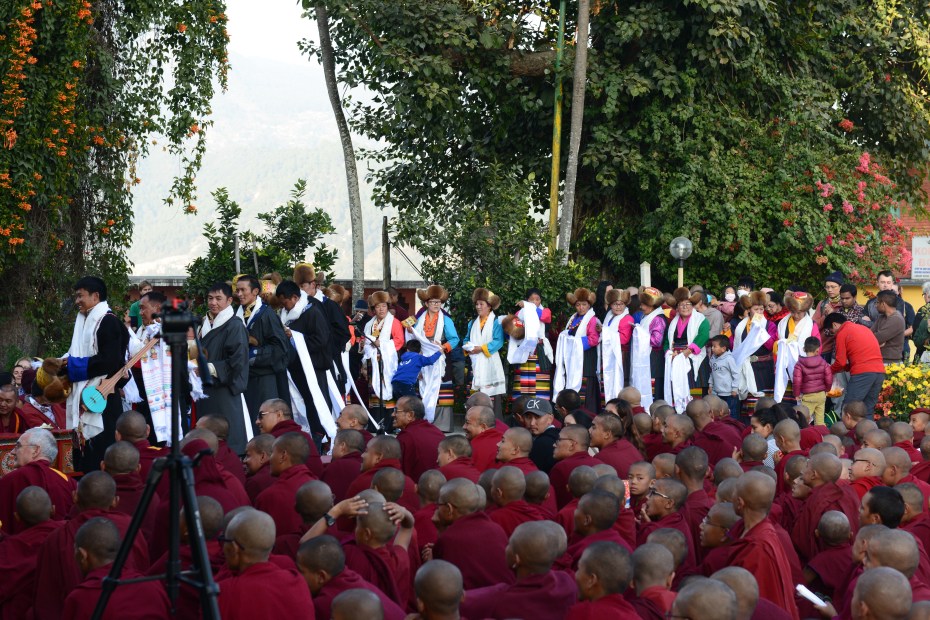Tibetans waiting to be blessed by Lama Zopa