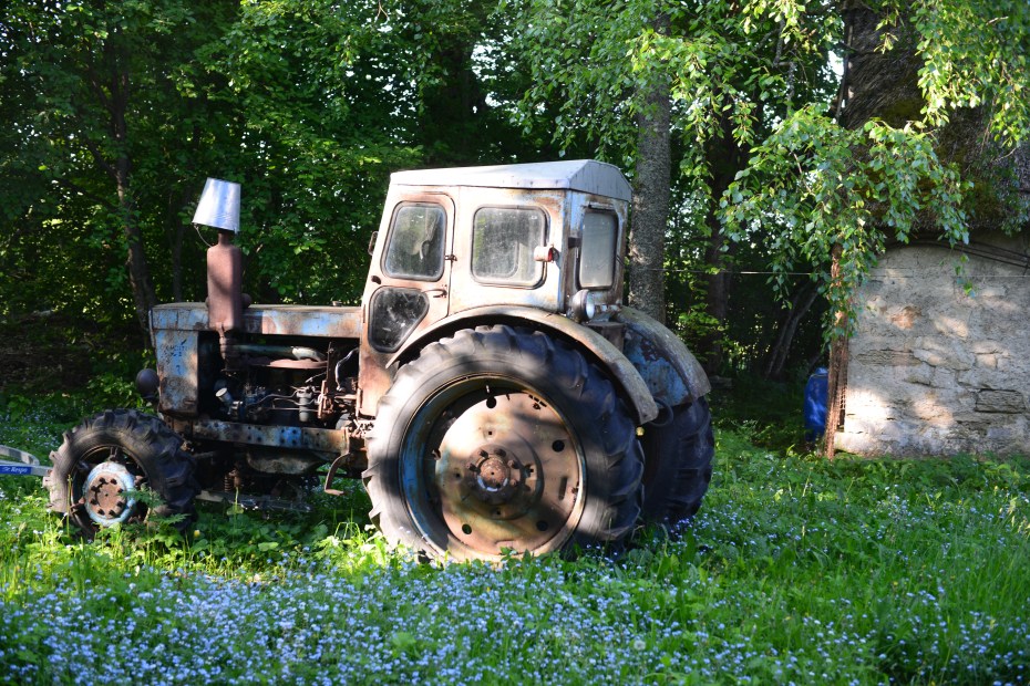 flower powered tractor