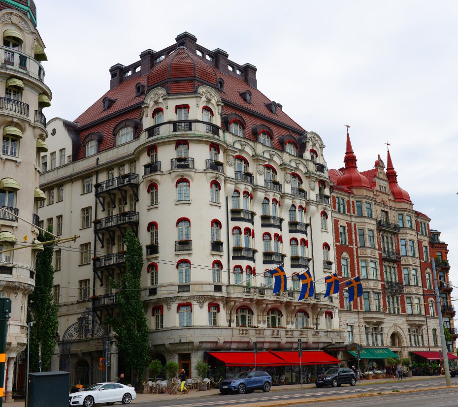200 year old Diplomat Hotel