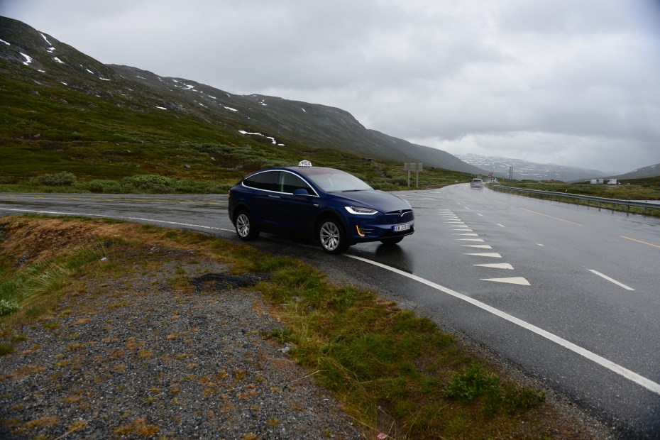 Tesla taxi