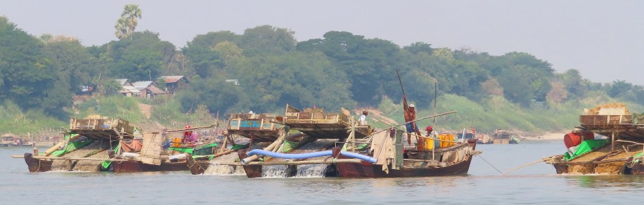 gold dredging on the irawaddy